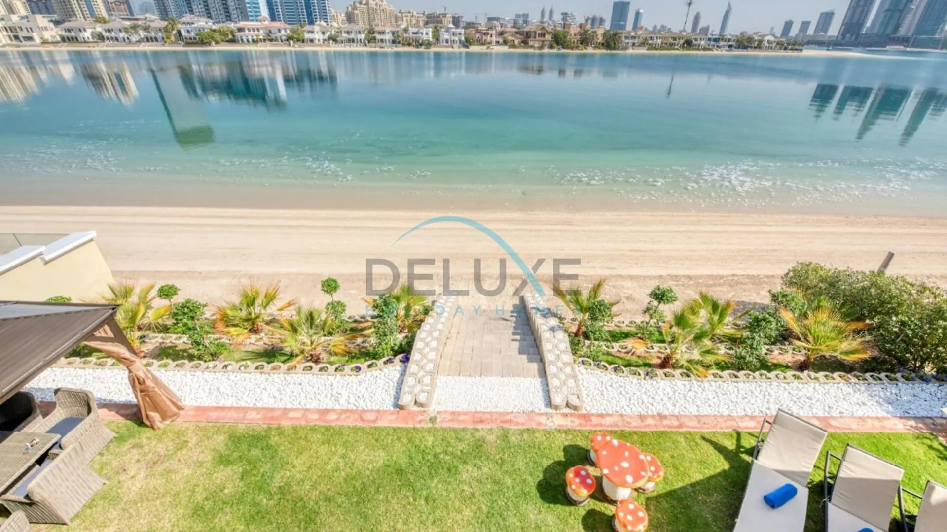 Apartment Prestigious 5Br Villa With Assistant Room And Private Pool In Frond O Palm Jumeirah By Deluxe Holiday Homes Dubai