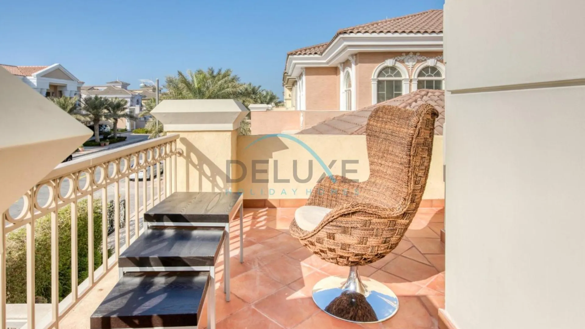 Prestigious 5Br Villa With Assistant Room And Private Pool In Frond O Palm Jumeirah By Deluxe Holiday Homes Dubai