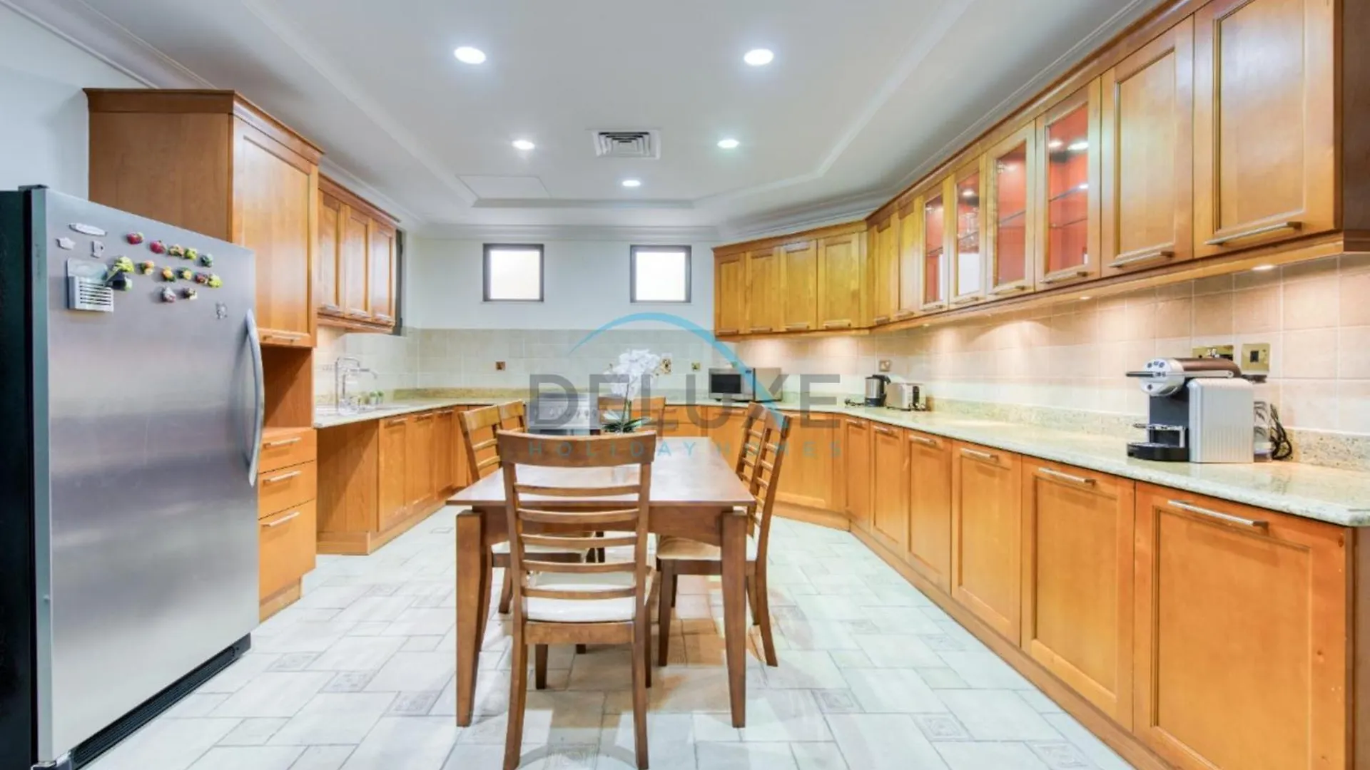 Prestigious 5Br Villa With Assistant Room And Private Pool In Frond O Palm Jumeirah By Deluxe Holiday Homes Dubai Apartment