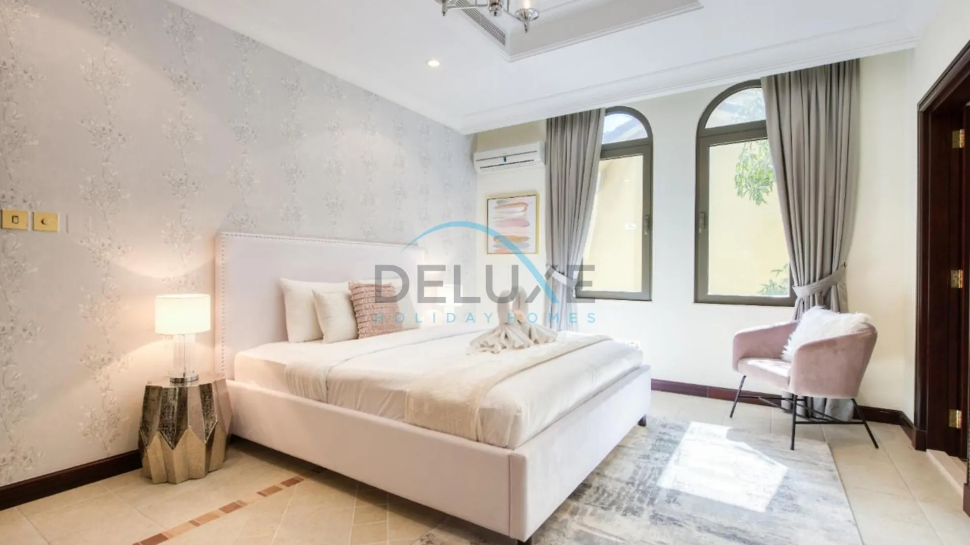 Prestigious 5Br Villa With Assistant Room And Private Pool In Frond O Palm Jumeirah By Deluxe Holiday Homes Dubai Apartment