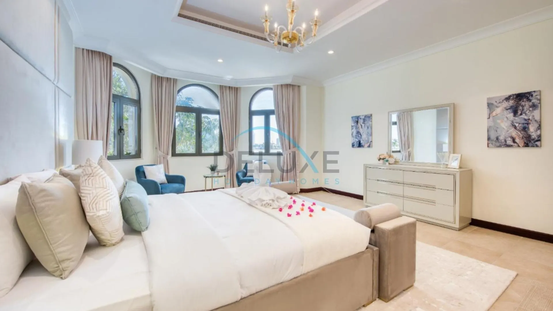 Prestigious 5Br Villa With Assistant Room And Private Pool In Frond O Palm Jumeirah By Deluxe Holiday Homes Dubai Apartment