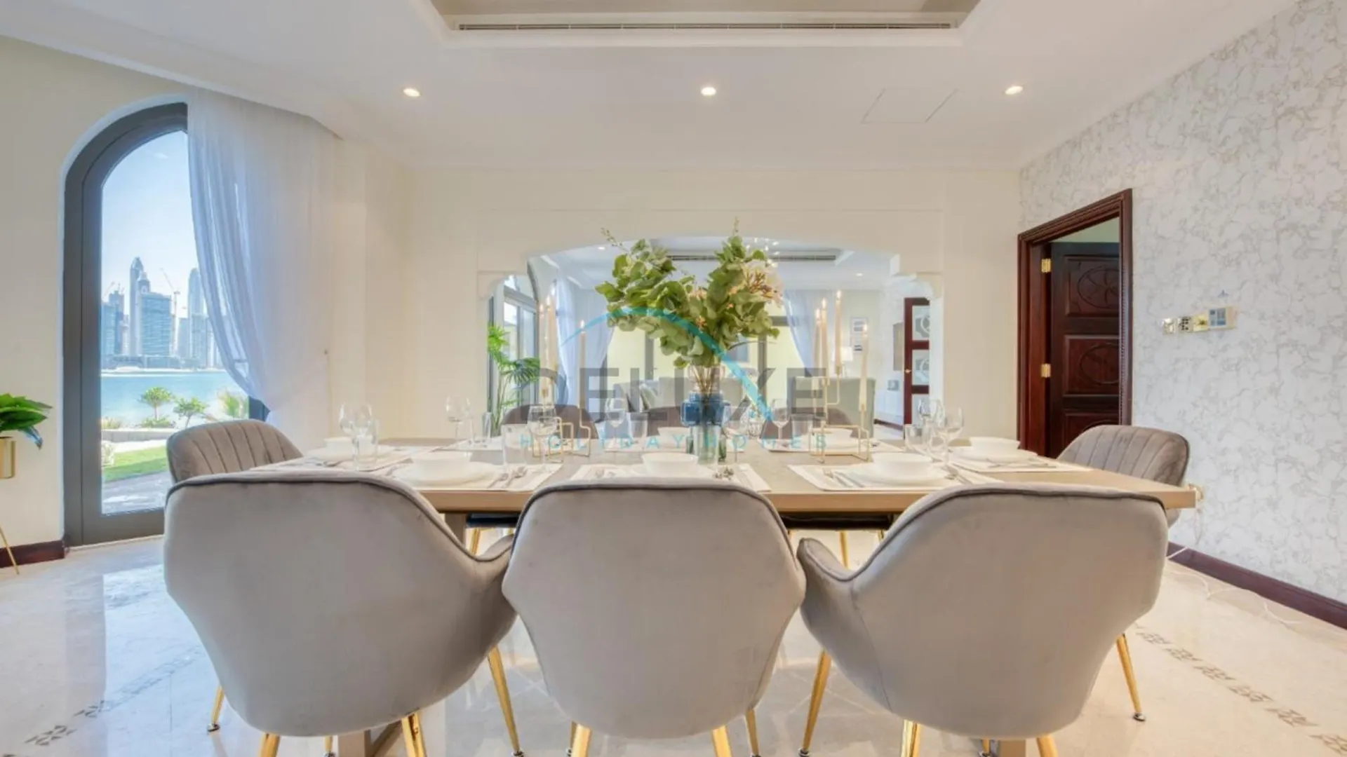 Prestigious 5Br Villa With Assistant Room And Private Pool In Frond O Palm Jumeirah By Deluxe Holiday Homes Dubai United Arab Emirates