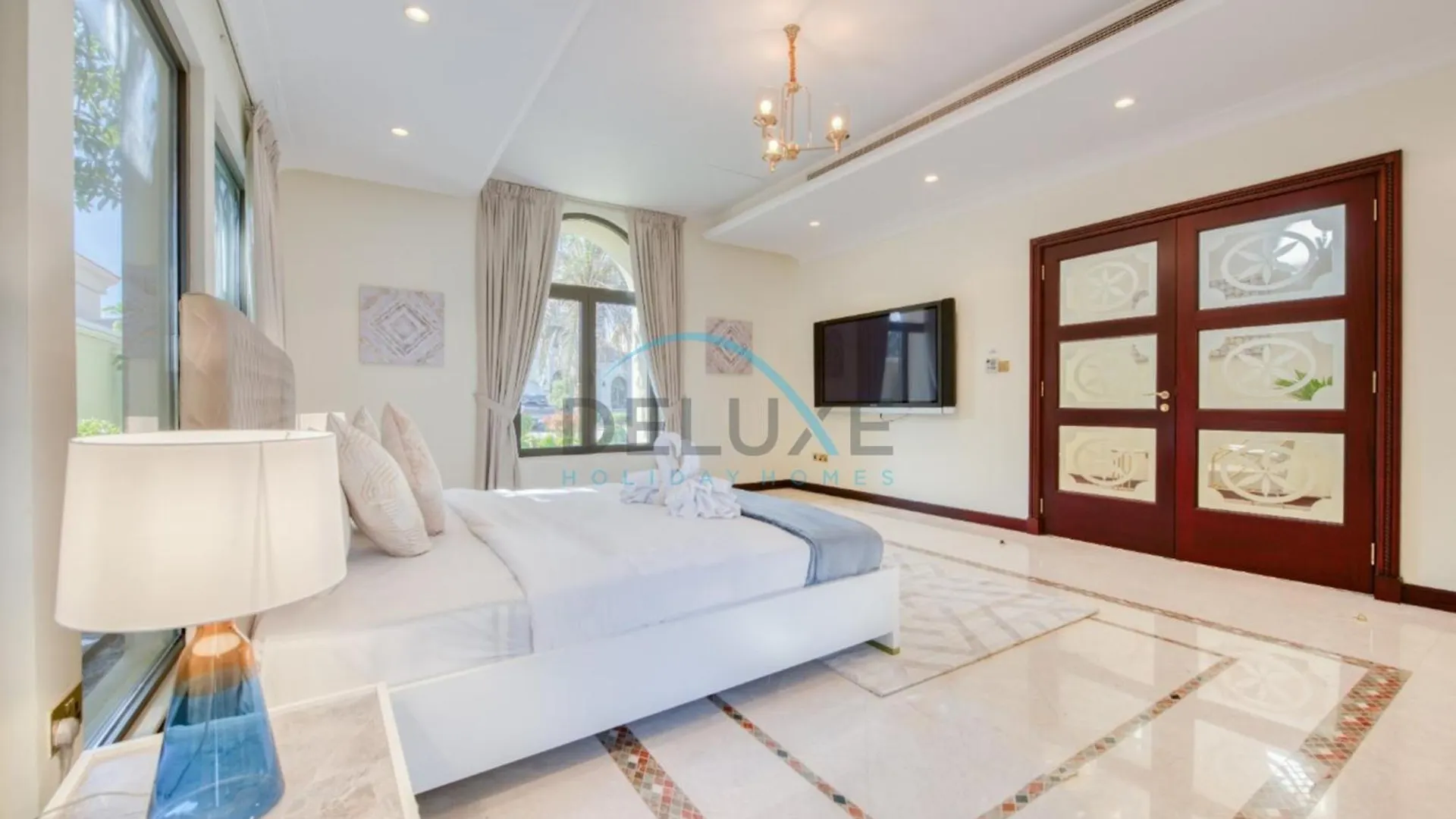 Prestigious 5Br Villa With Assistant Room And Private Pool In Frond O Palm Jumeirah By Deluxe Holiday Homes Dubai United Arab Emirates