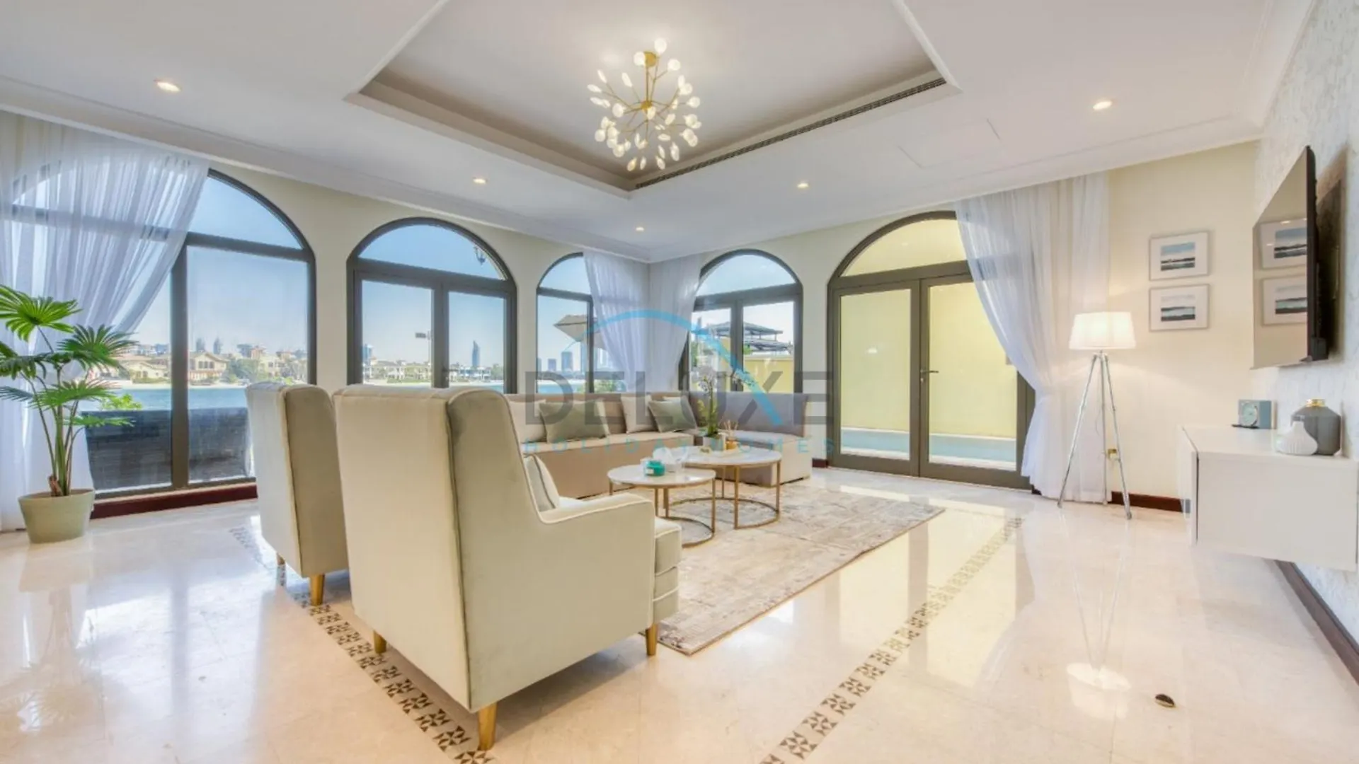 Prestigious 5Br Villa With Assistant Room And Private Pool In Frond O Palm Jumeirah By Deluxe Holiday Homes Dubai United Arab Emirates